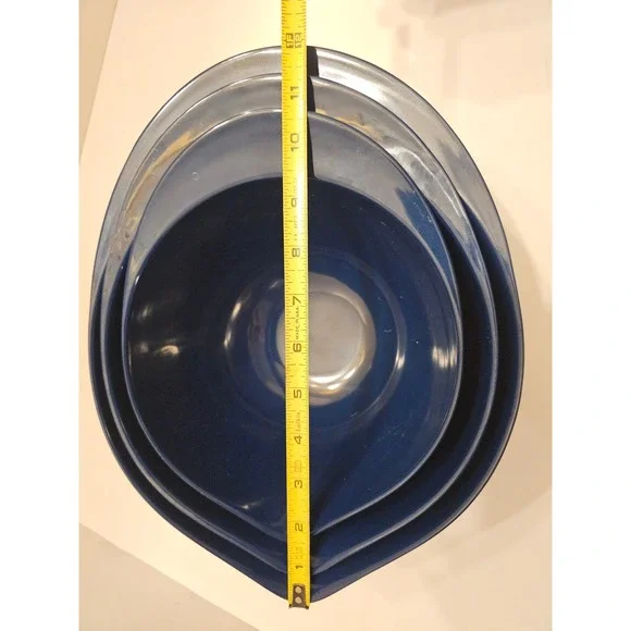 Williams Sonoma Navy Blue Melamine Nesting Mixing Bowls Set of 3 Pour Spout - Picture 7 of 9
